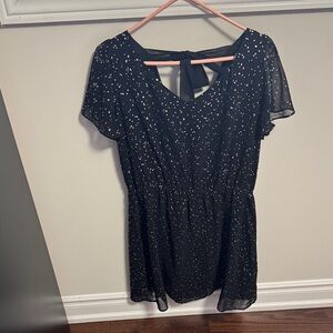Ricki's Black Dot Tie-Back Flutter Sleeve Tunic
